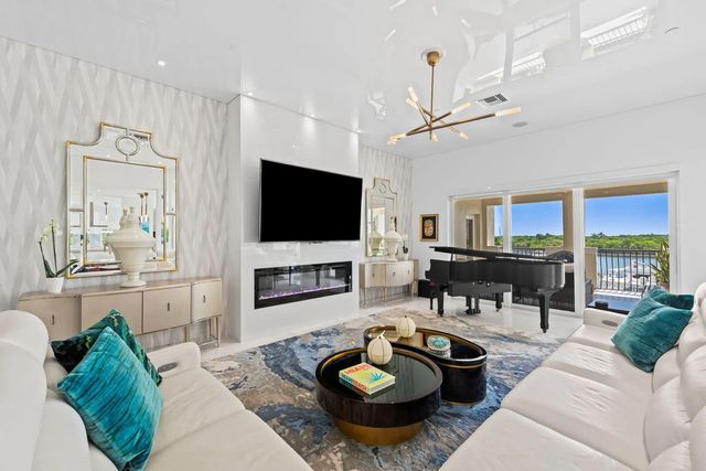 4 of 52 - 1050 Seminole Drive #phb, Fort Lauderdale, FL