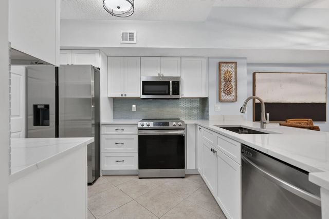 4 of 45 - 236 Village Boulevard #1202, Tequesta, FL