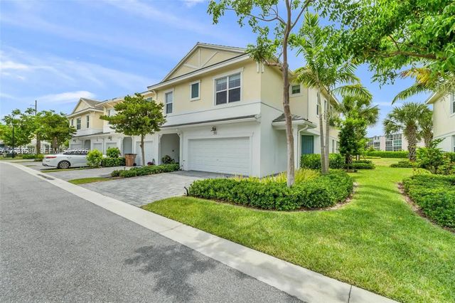 3 of 78 - 581 Sanderling Circle #581, Deerfield Beach, FL