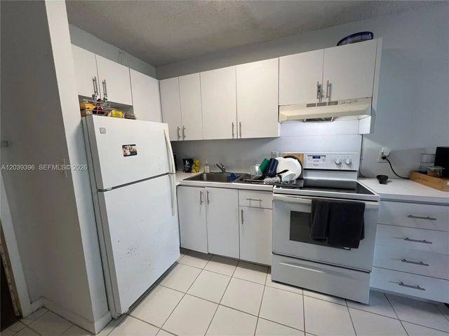 5 of 17 - 710 Washington Avenue #319, Miami Beach, FL