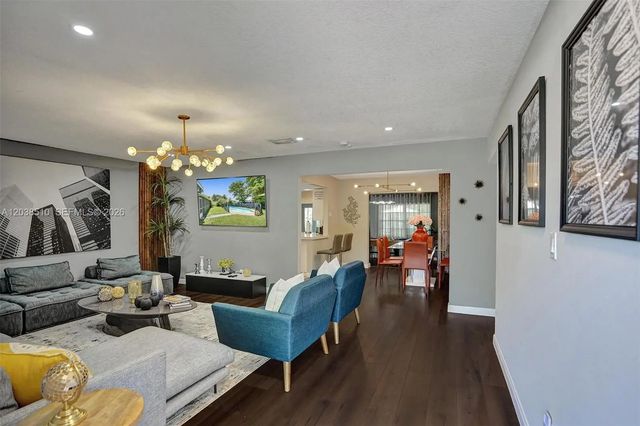 4 of 32 - 4519 Monroe Street, Hollywood, FL