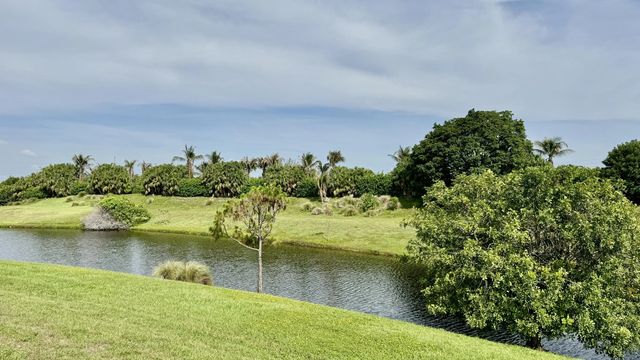 3 of 8 - 117 Se Via Marbella, Port St. Lucie, FL