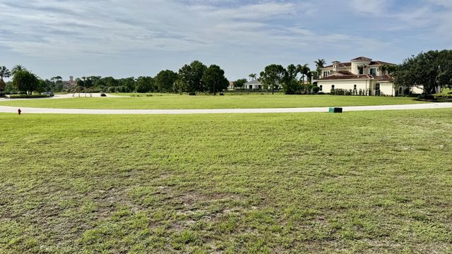 4 of 8 - 117 Se Via Marbella, Port St. Lucie, FL