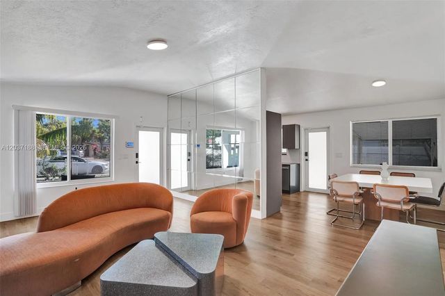 4 of 18 - 581 Ne 175th Terrace, North Miami Beach, FL