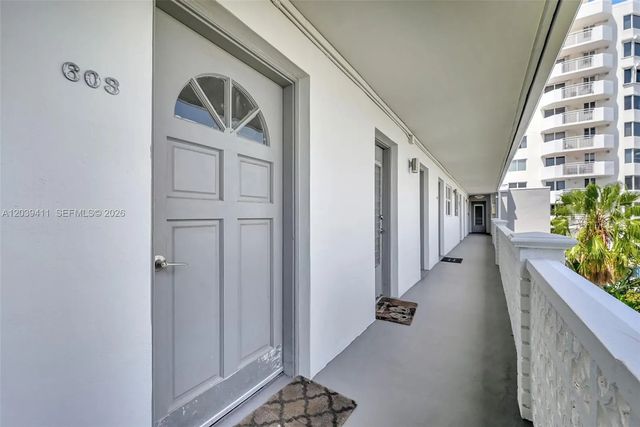 3 of 39 - 1620 West Avenue #603, Miami Beach, FL