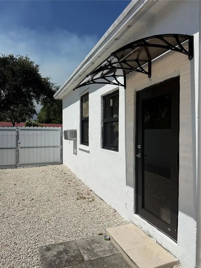 5 of 16 - 1880 Ne 159th Street, North Miami Beach, FL