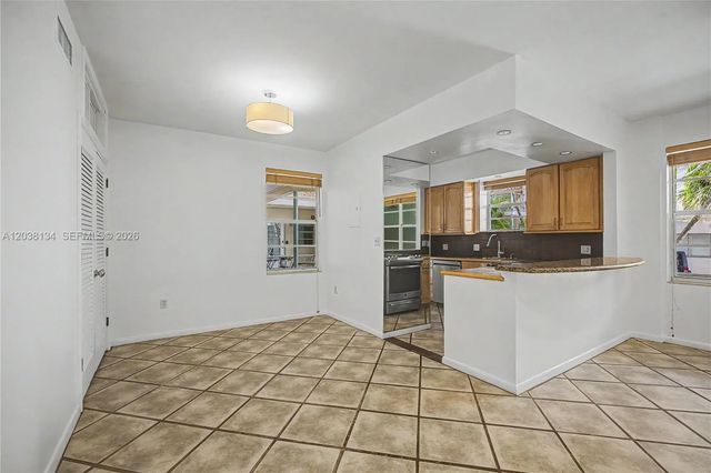 4 of 19 - 1751 Washington Avenue #1f, Miami Beach, FL