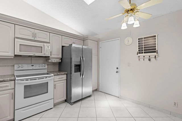 3 of 34 - 10044 Andrea Lane #a, Boynton Beach, FL