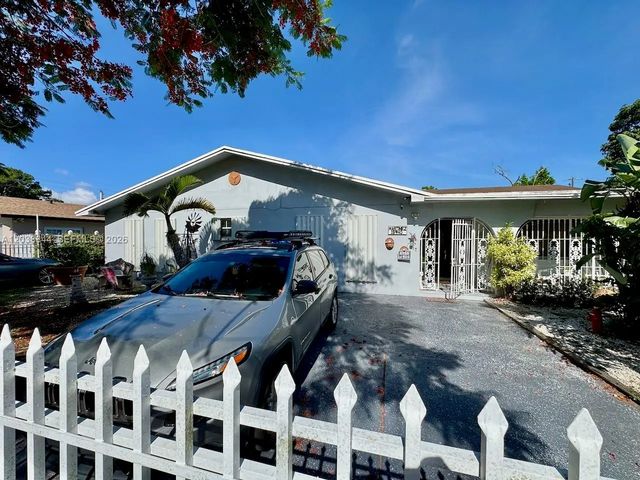 15940 Nw 37th Place, Miami Gardens
