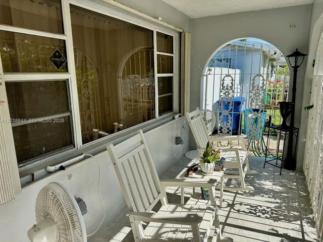 3 of 27 - 15940 Nw 37th Place, Miami Gardens, FL