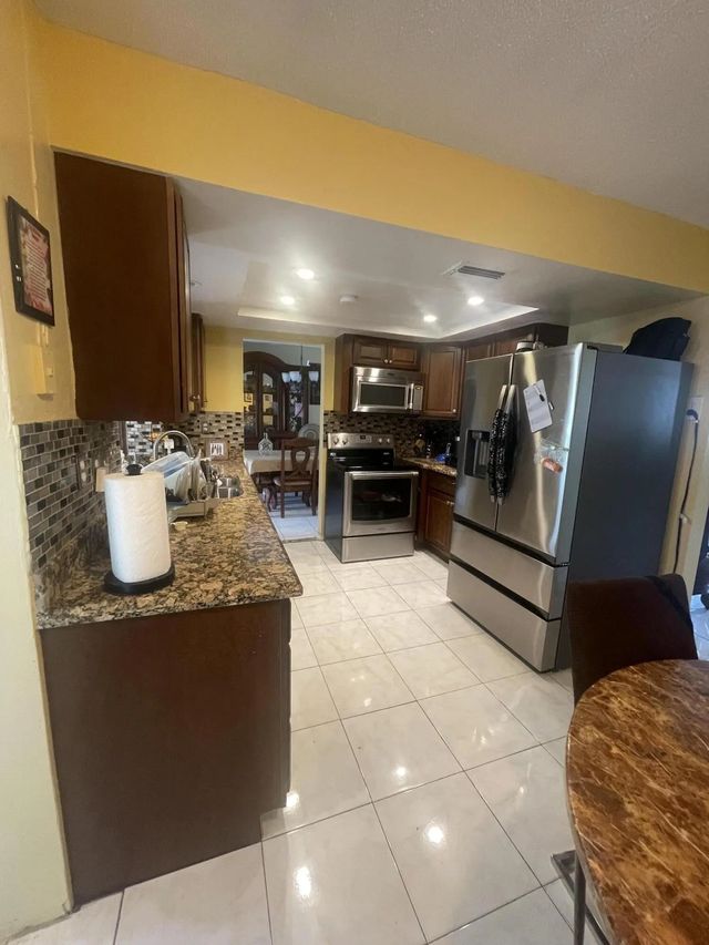 4 of 8 - 5706 Nw 68th Terrace, Tamarac, FL
