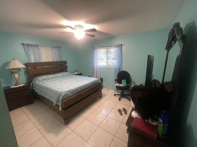 5 of 8 - 5706 Nw 68th Terrace, Tamarac, FL