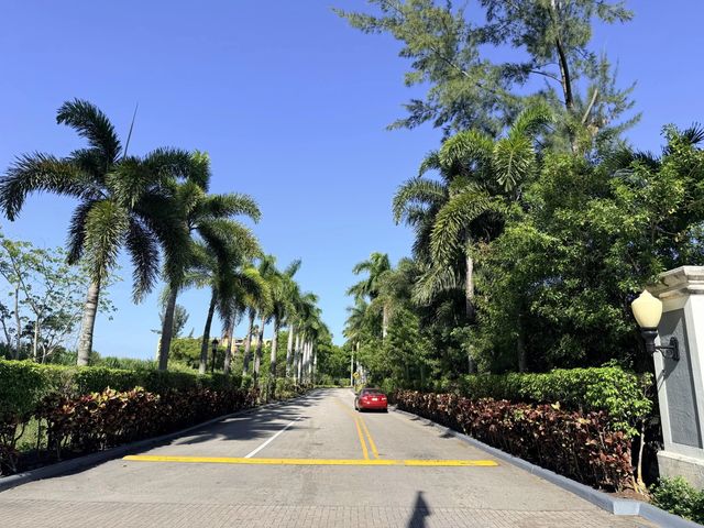 3 of 46 - 5077 Nw 7th Street #914, Miami, FL