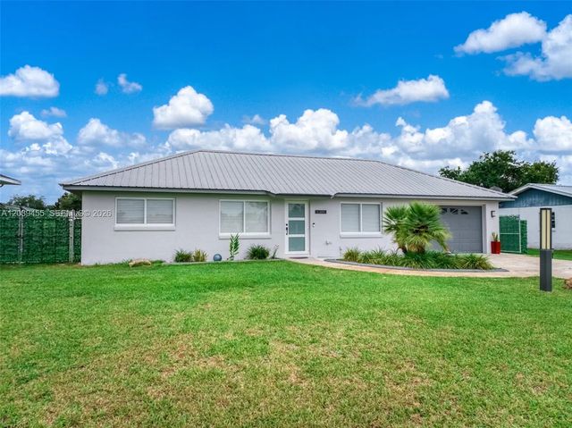 3 of 49 - 4224 Lake Vista, Sebring, FL