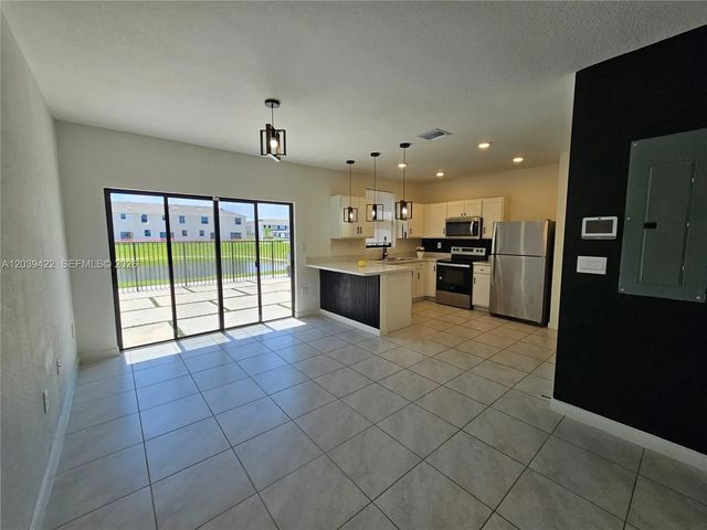 1473 Ne 5th Avenue #1473, Florida City