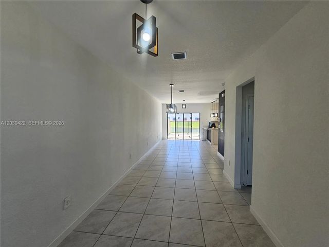 3 of 50 - 1473 Ne 5th Avenue #1473, Florida City, FL