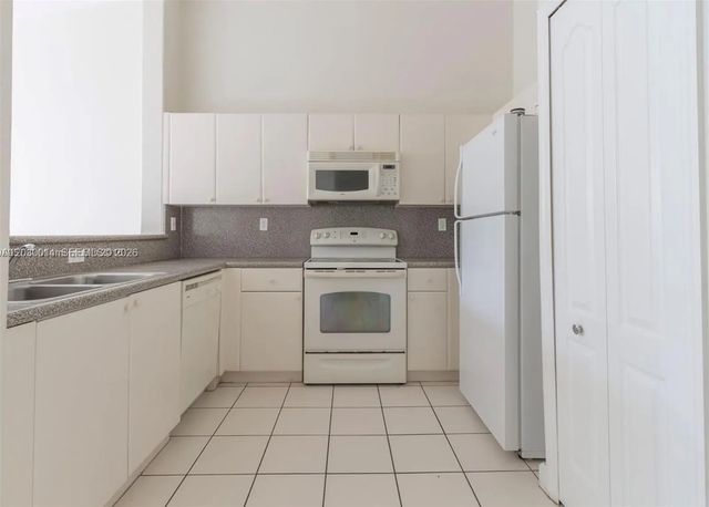 4 of 12 - 2755 Se 16th Avenue #202, Homestead, FL