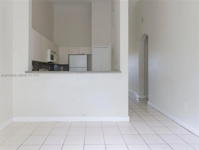 5 of 12 - 2755 Se 16th Avenue #202, Homestead, FL