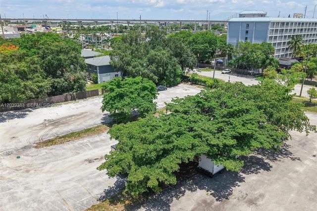 4 of 29 - 1st Ave Nw 1st Ave 166 Street, Miami, FL