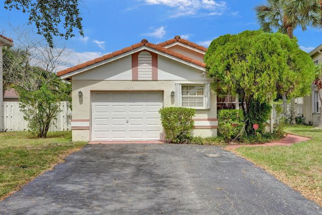 13525 Nw 5th Court, Plantation