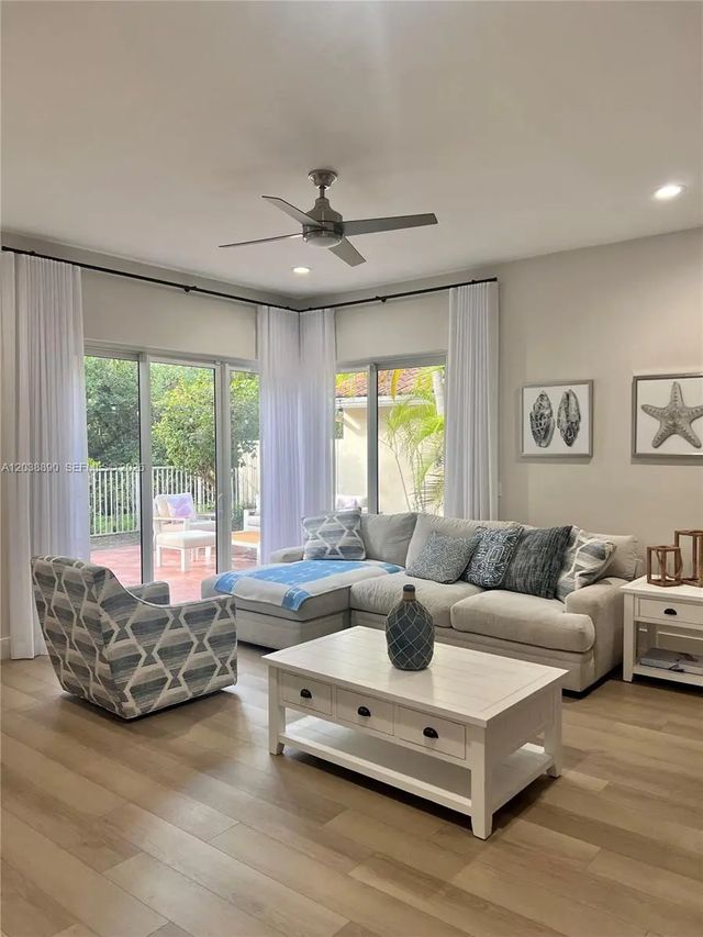 2 of 16 - 1480 Sweetbay Way, Hollywood, FL