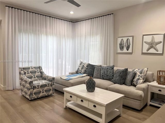 3 of 16 - 1480 Sweetbay Way, Hollywood, FL