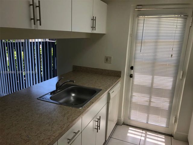 3 of 32 - 10808 N Kendall Drive #q-4, Miami, FL