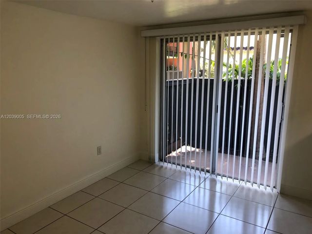 4 of 32 - 10808 N Kendall Drive #q-4, Miami, FL