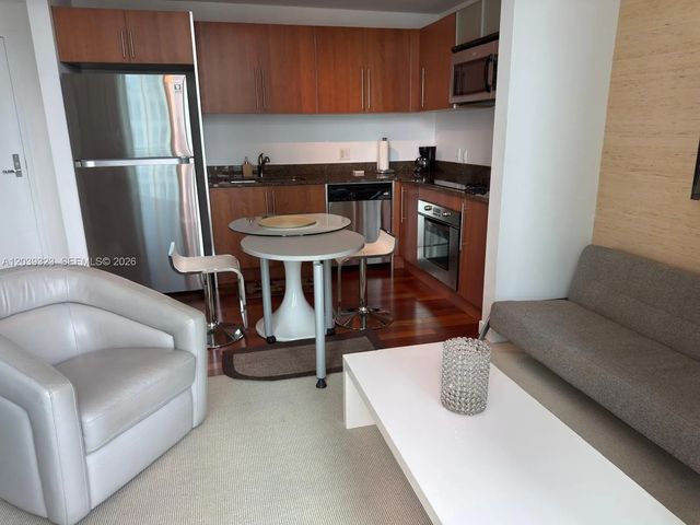 4 of 34 - 300 S Biscayne Boulevard #t-3703, Miami, FL