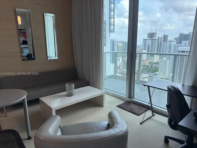 5 of 34 - 300 S Biscayne Boulevard #t-3703, Miami, FL