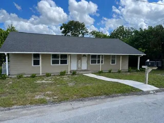 130 E Northside Drive, Lake Wales