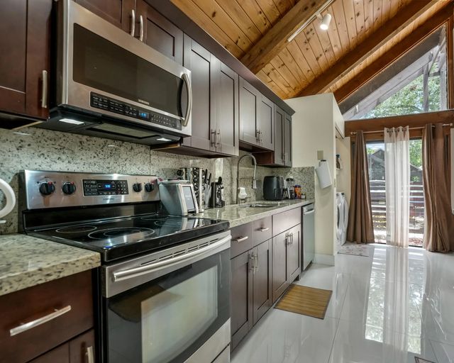 2 of 30 - 407 N University Drive, Plantation, FL