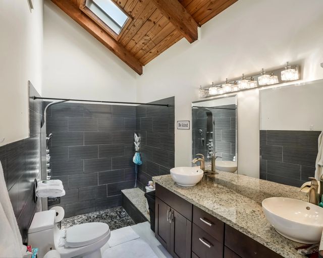 5 of 30 - 407 N University Drive, Plantation, FL