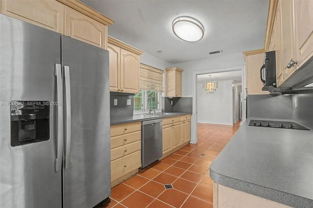 5 of 28 - 16842 Sw 79 Place, Palmetto Bay, FL
