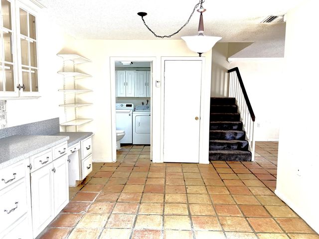 4 of 21 - 511 5th Terrace, Palm Beach Gardens, FL