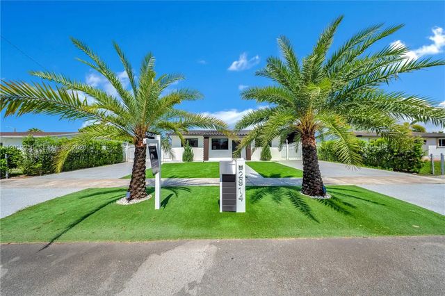 4 of 59 - 2914 Sw 103rd Court, Miami, FL
