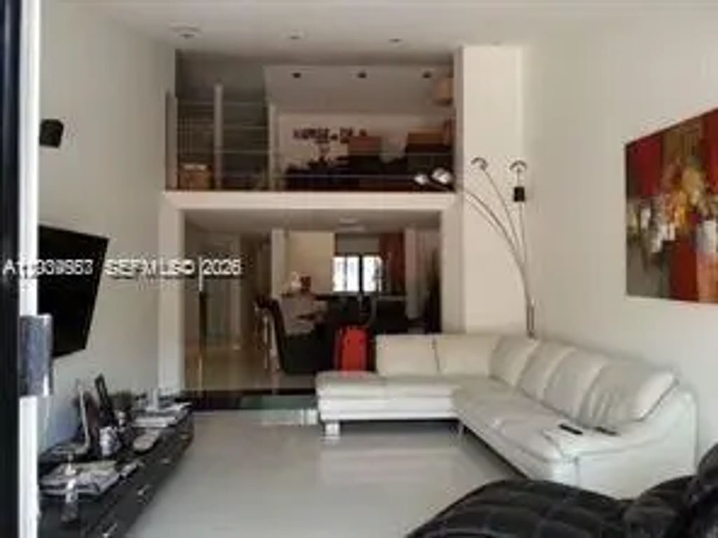 546 Ne 199th Lane #4w, Miami