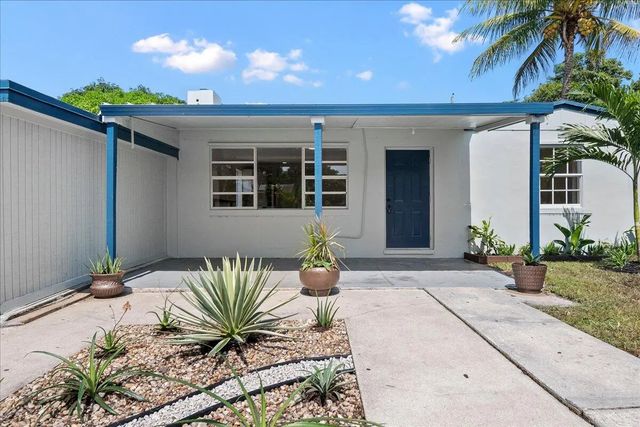 3 of 16 - 1306 S C Terrace, Lake Worth Beach, FL