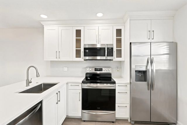 5 of 50 - 7209 Golf Colony Court #203, Lake Worth, FL