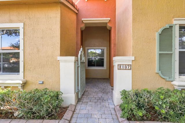 3 of 57 - 2107 Anchor Court, Fort Lauderdale, FL