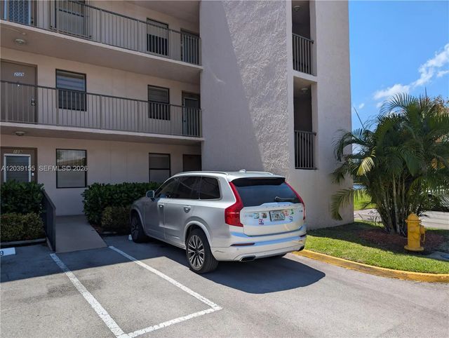 2 of 20 - 10120 Sunrise Lakes Boulevard #110, Sunrise, FL
