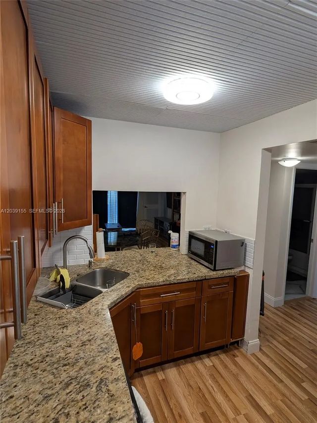 5 of 20 - 10120 Sunrise Lakes Boulevard #110, Sunrise, FL