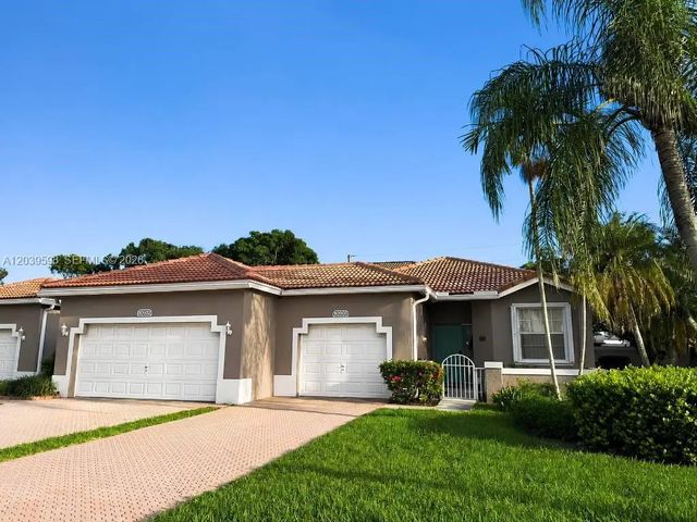 8090 S Aragon Boulevard #3, Sunrise