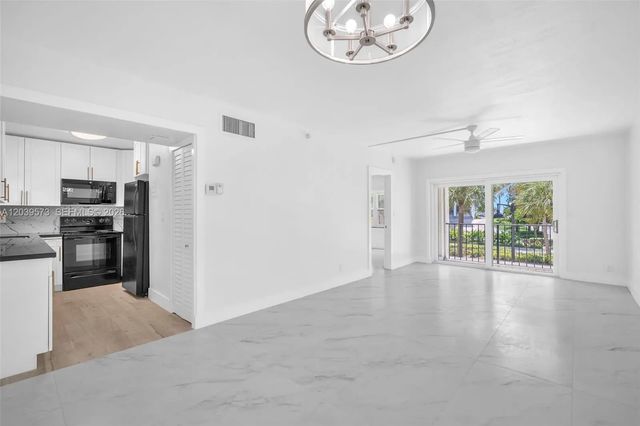4 of 18 - 4143 N Ocean Boulevard #208, Fort Lauderdale, FL