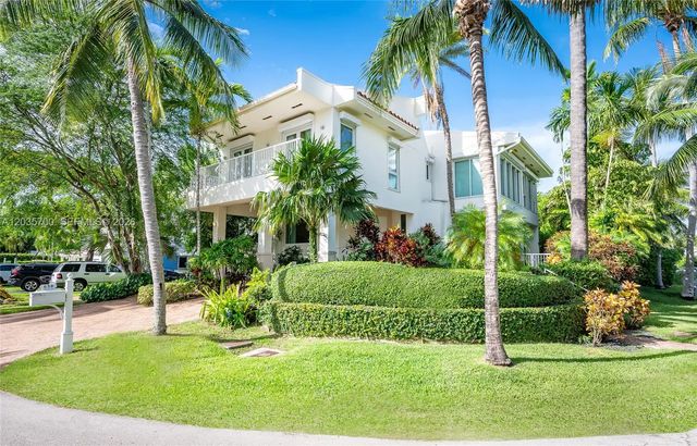 650 Curtiswood Drive, Key Biscayne