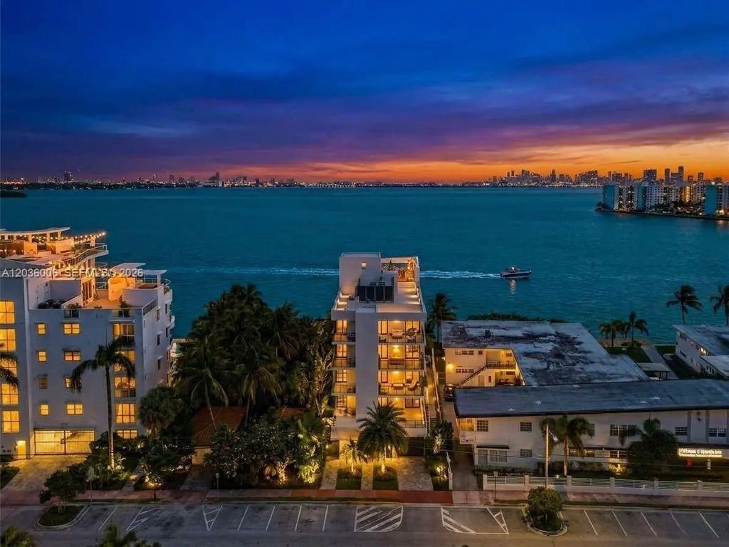 1930 Bay Drive #ph1, Miami Beach