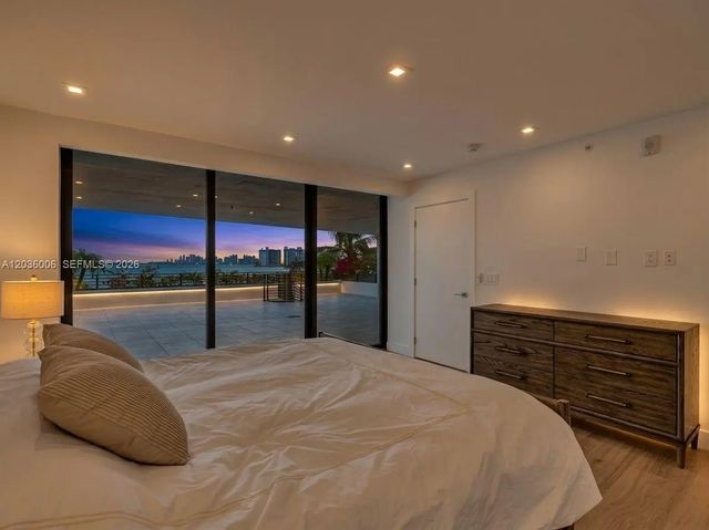 4 of 68 - 1930 Bay Drive #ph1, Miami Beach, FL