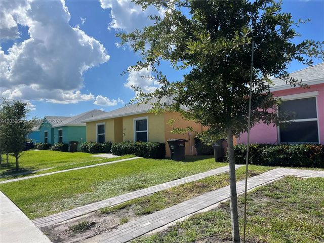 3 of 8 - 535 Lilac Court, West Palm Beach, FL