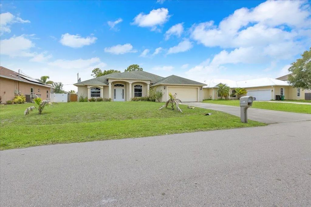 1250 Sw Patricia Avenue, Port St. Lucie