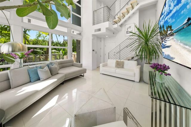 4 of 47 - 39 N Shore Drive, Miami Beach, FL